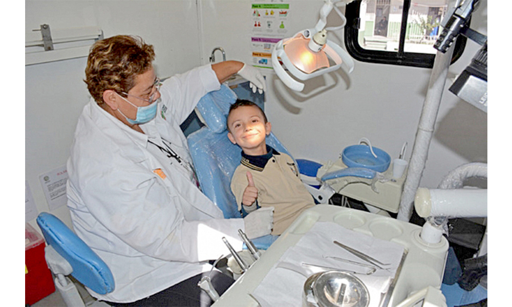 Caries en dientes de leche causa estragos en dentadura permanente