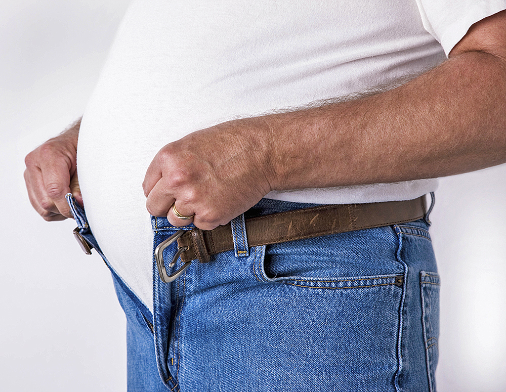 Expertos advierten contra la acumulación de grasa en el vientre