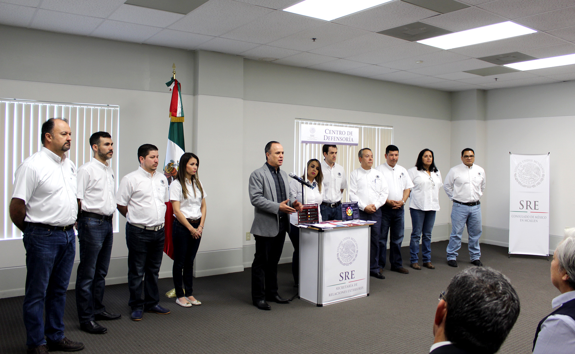 Funcionan ya centros de defensoría en consulados mexicanos