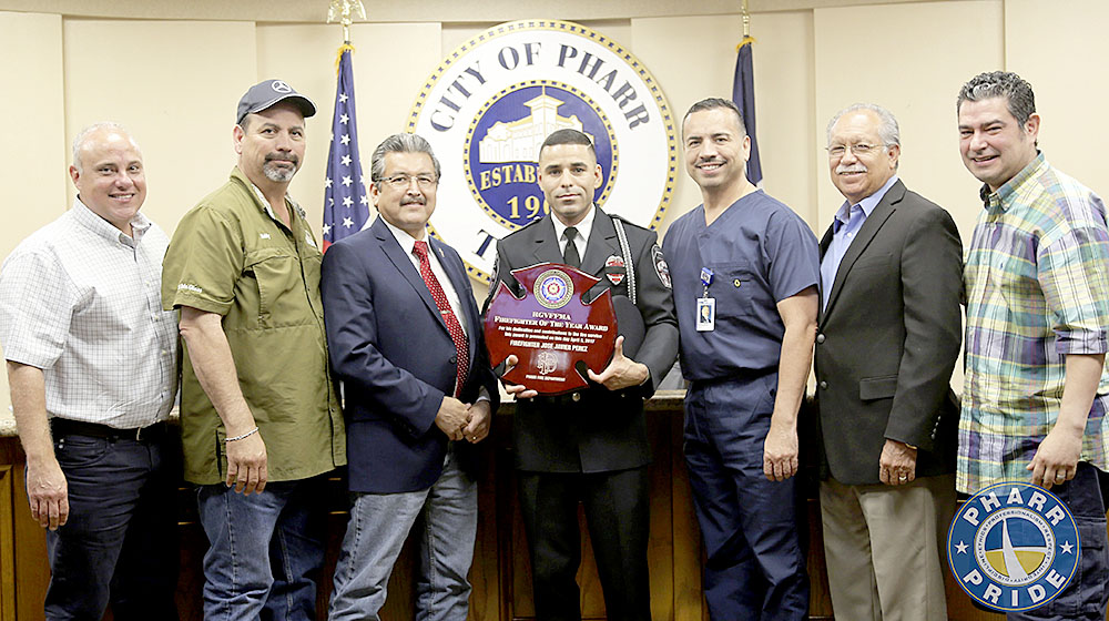 Nombran a “Bombero del Año”