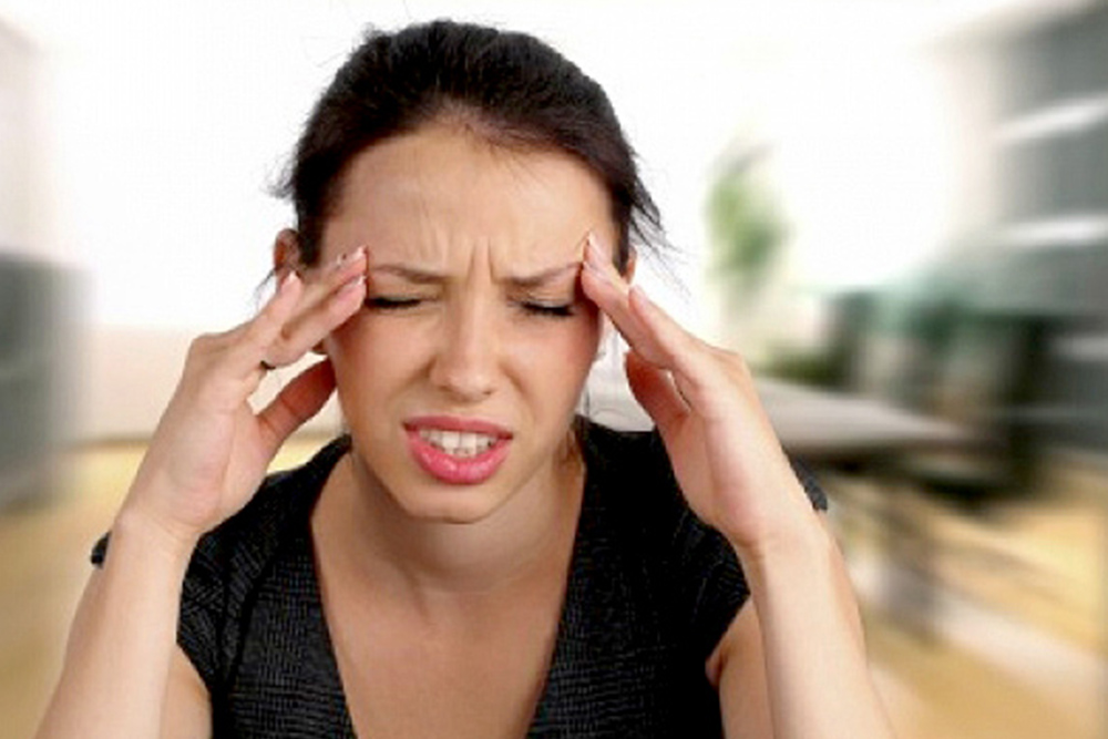 Estilo de vida incide en dolor de cabeza, afirma especialista