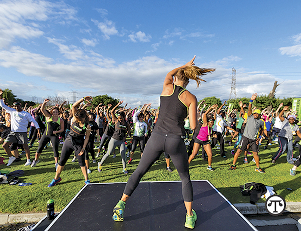 Quienes buscan fortaleza y bienestar pueden encontrarlo entre mucha gente