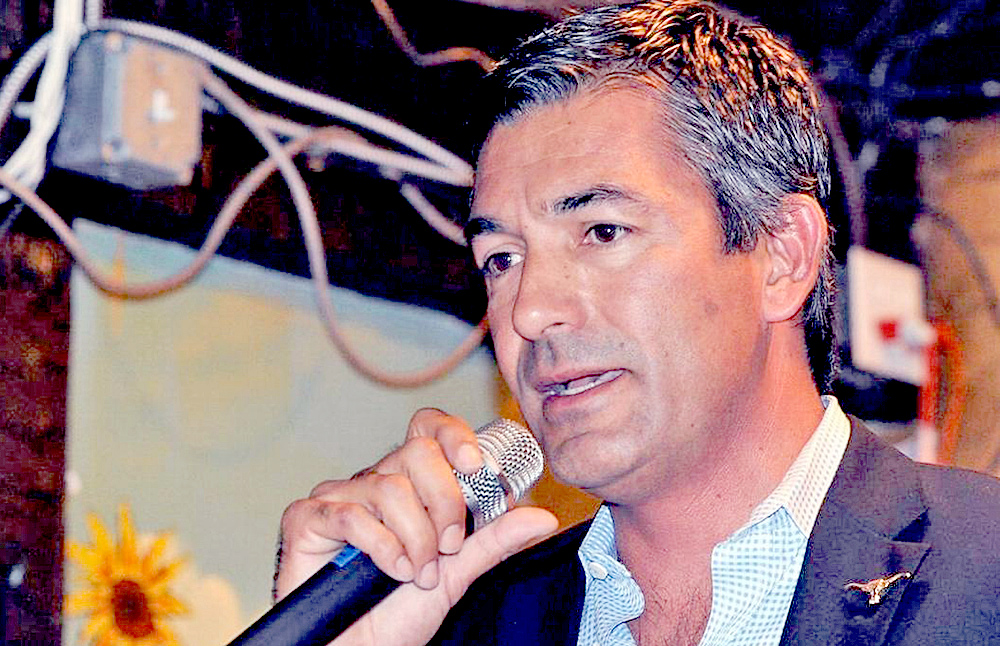 Legislador de Texas propone derogar ley contra ciudades santuario