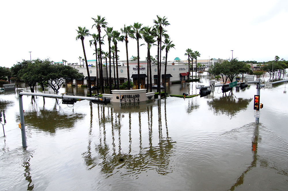 Entre 36 y 50 billones de dólares daños por Harvey