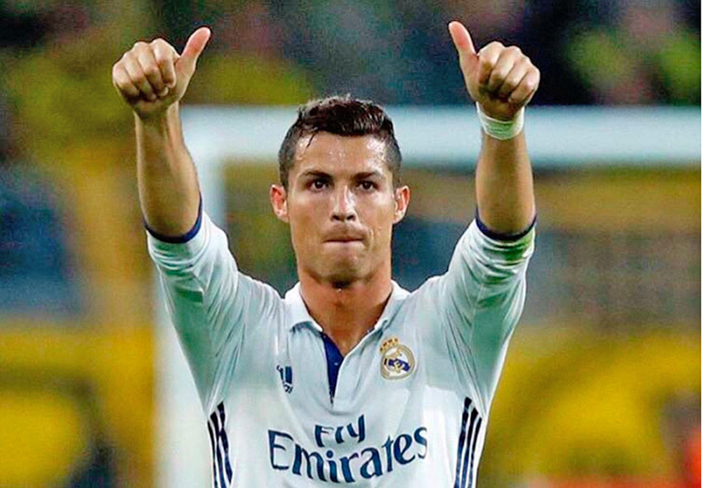 Cristiano Ronaldo es suspendido cinco partidos por empujar al árbitro