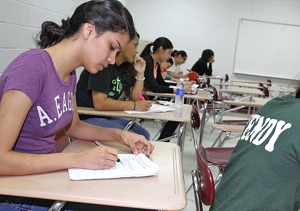 Distritos escolares “pasan” de año