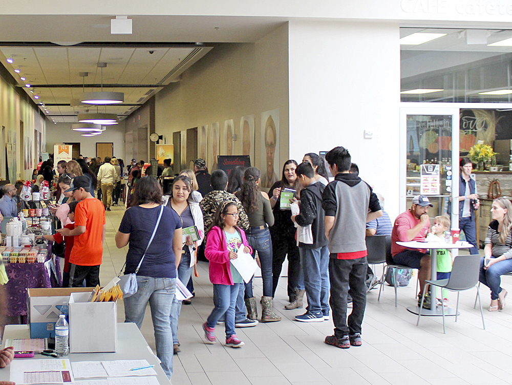 Rotundo éxito del cuarto Festival Anual del Libro de McAllen