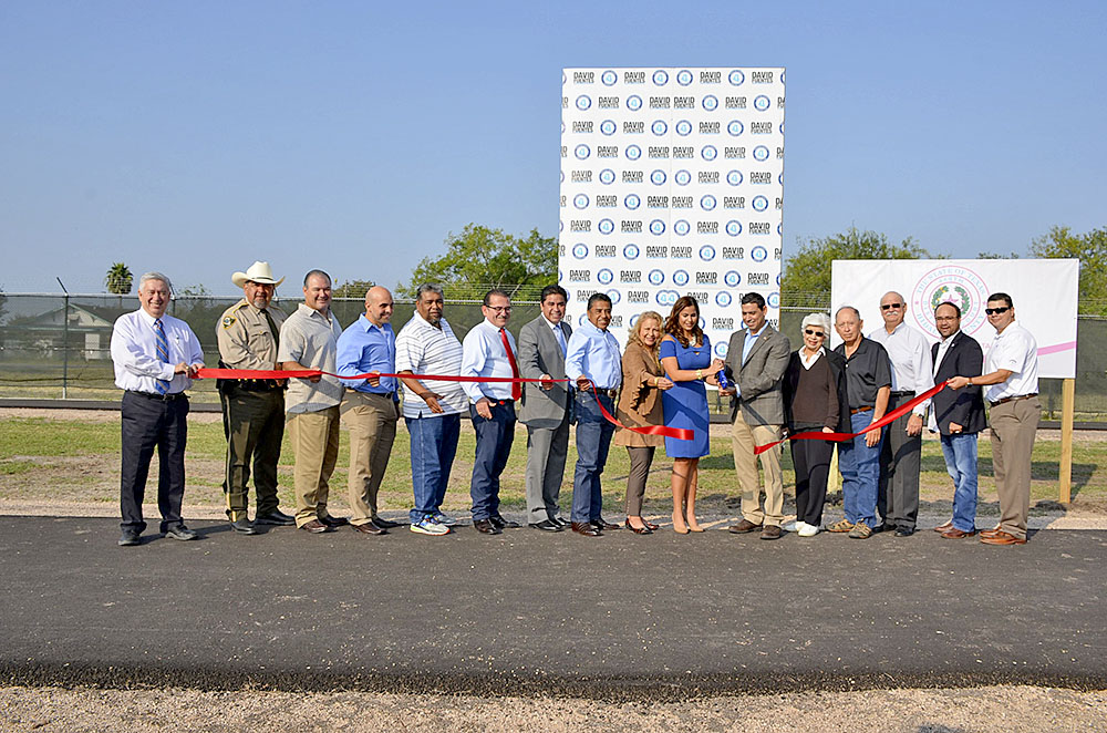 Campamento de la Correccional de Menores inaugura pista de atletismo