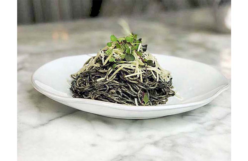 Espagueti de Huitlacoche y Hechizos