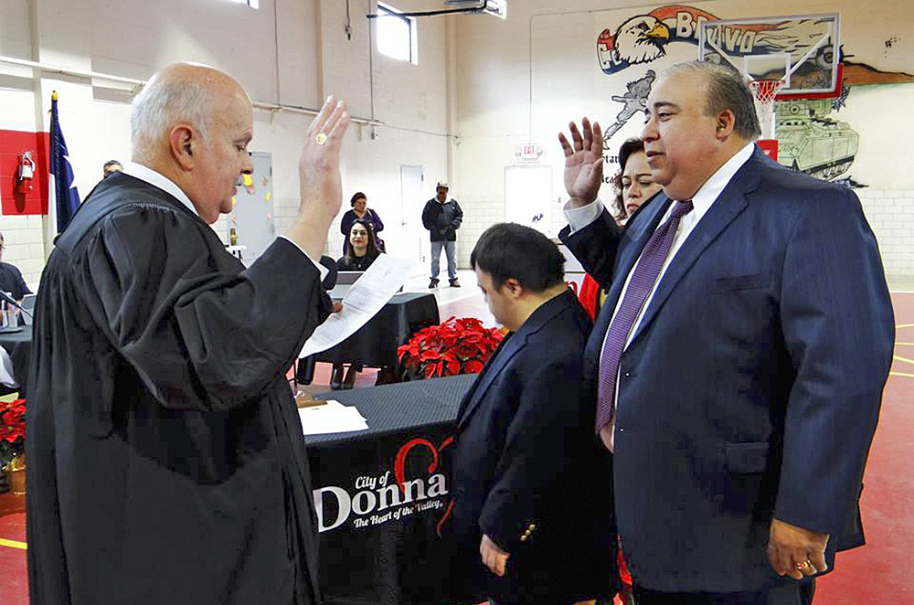 Asumen funciones nuevas autoridades de Donna