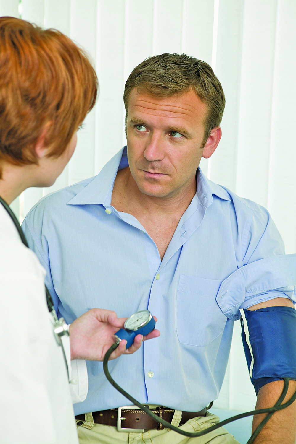 EUA reduce pautas de presión arterial normal