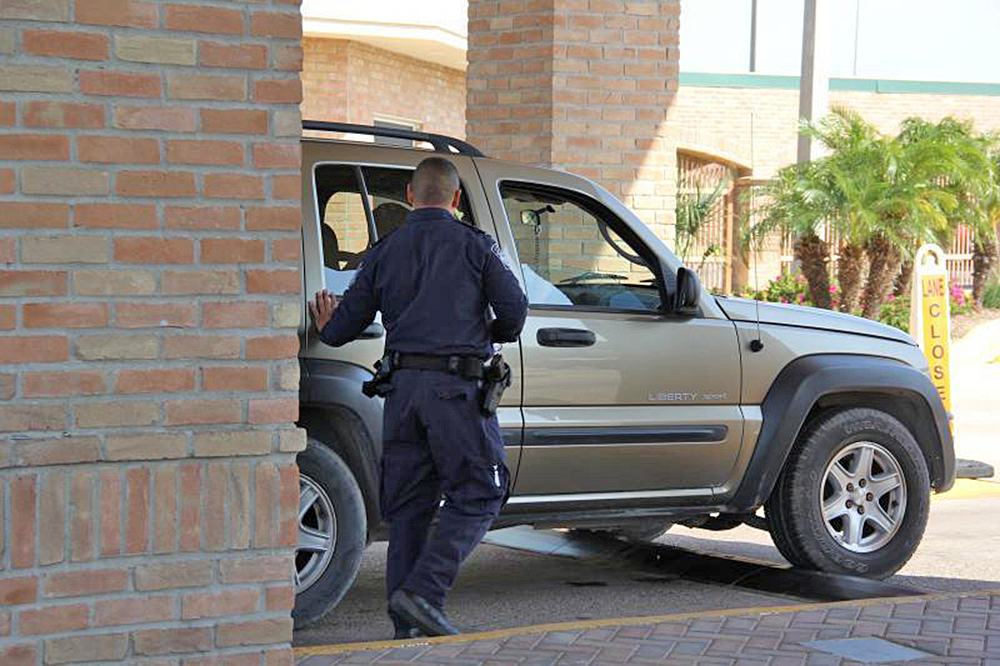 Agilizan paso por puentes Internacionales Anzaldúas y McAllen-Hidalgo 