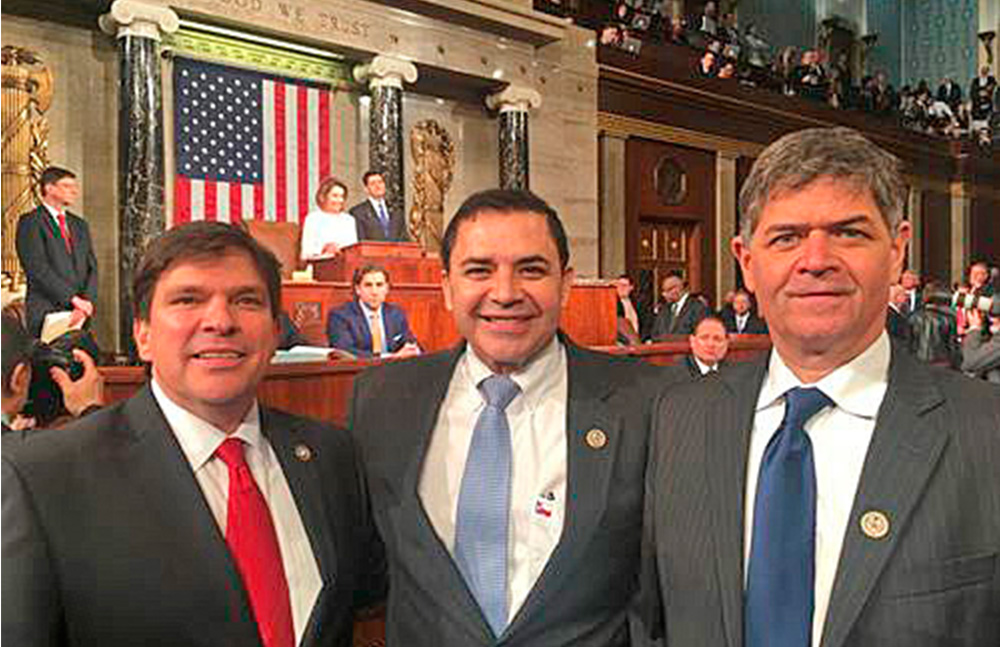 Congresistas exhortan al presidente a actualizar el TLCAN