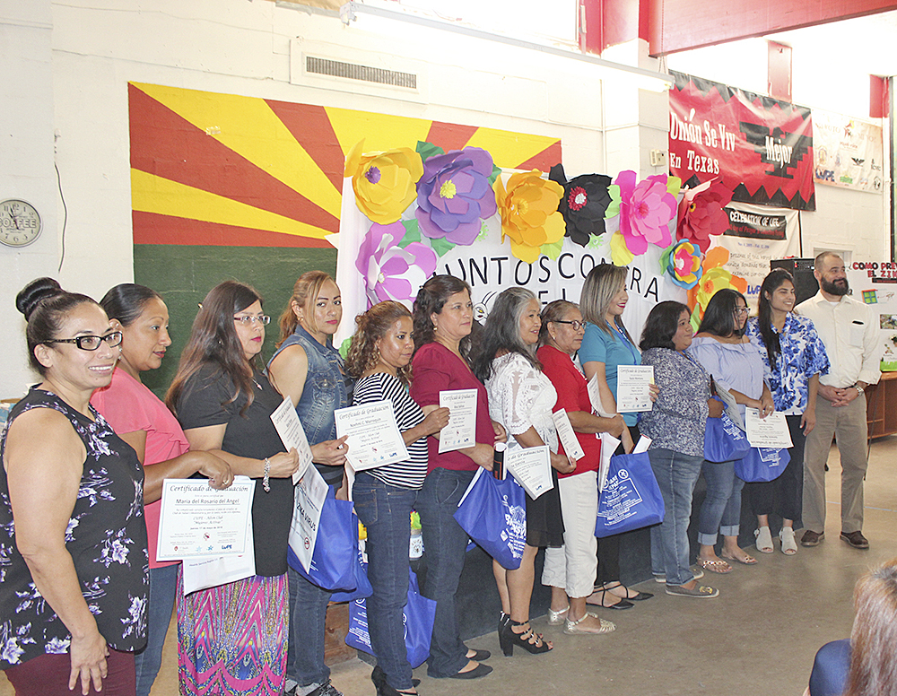 Certifican a promotoras de salud de LUPE