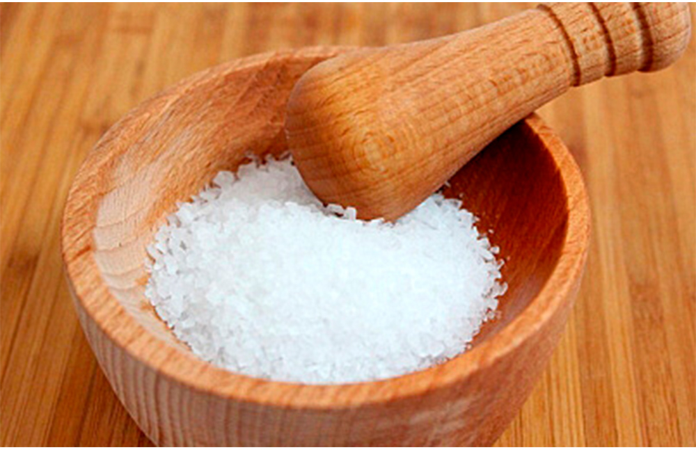 Consumo de sal en exceso aumenta riesgo de hipertensión arterial