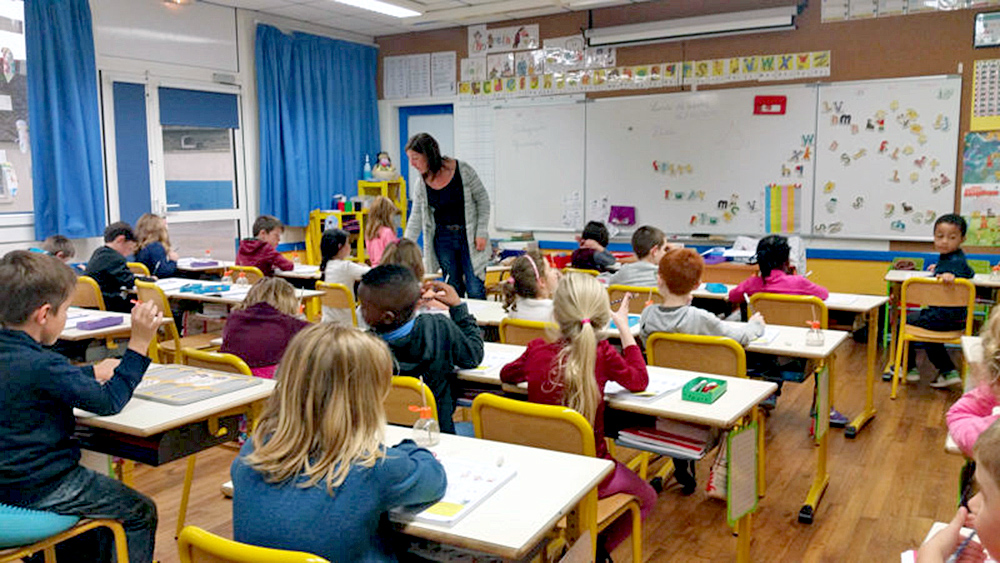 Otorgan fondos para cursos de educación bilingüe