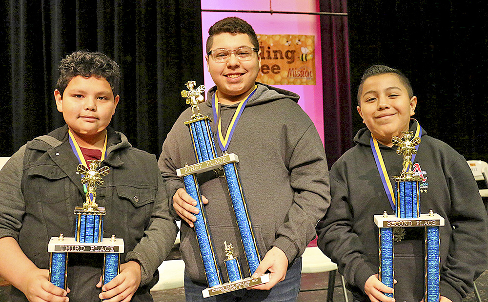 Mission CISD corona a los mejores “deletreadores” del distrito