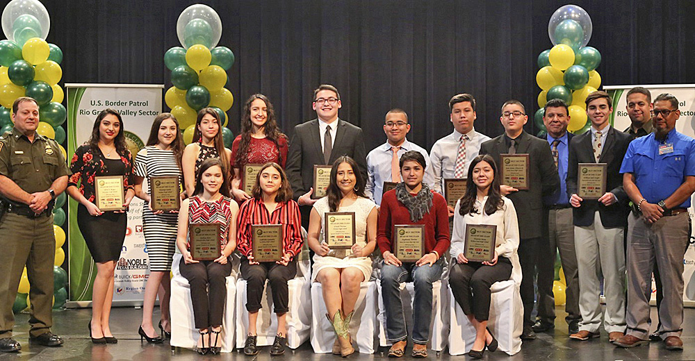 Patrulla Fronteriza del RGV otorga premio “Jefe de la Clase” de febrero