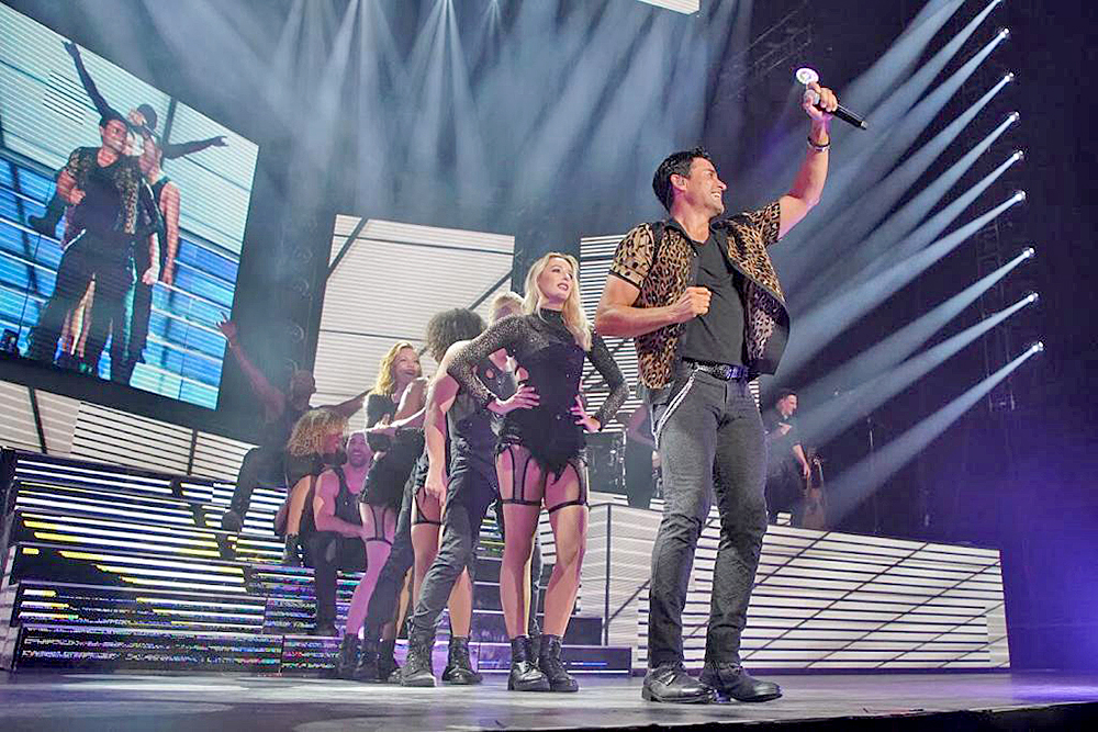 Chayanne brinda magnífico espectáculo en la Bert Ogden Arena