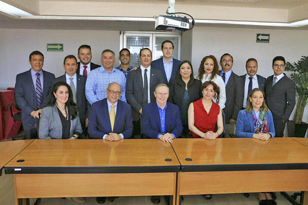 McAllen forja lazos más fuertes con la ciudad de México y Aeromar