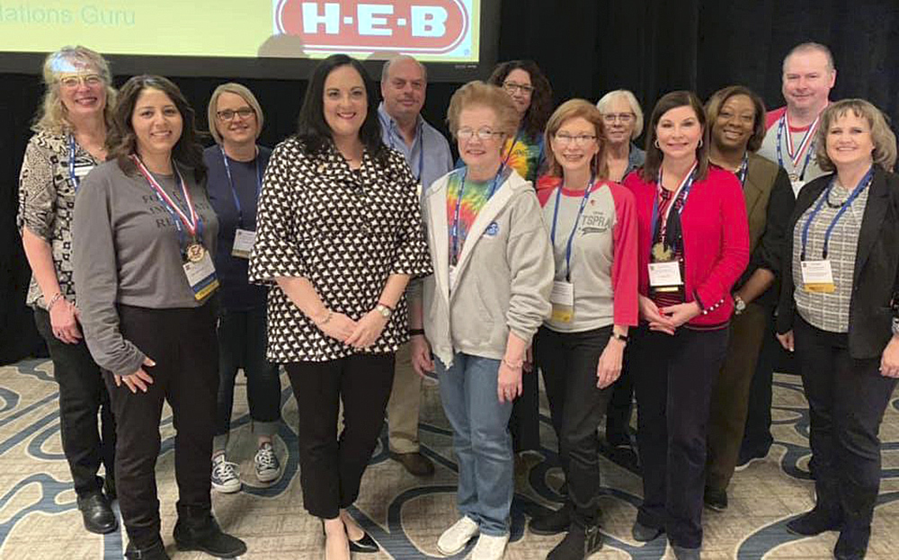 Directiva de comunicaciones de PSJA ISD obtiene Acreditación en Relaciones Públicas