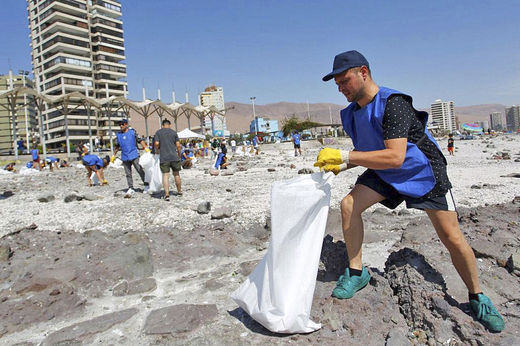 Se preparan para mantener las playas de Texas limpias
