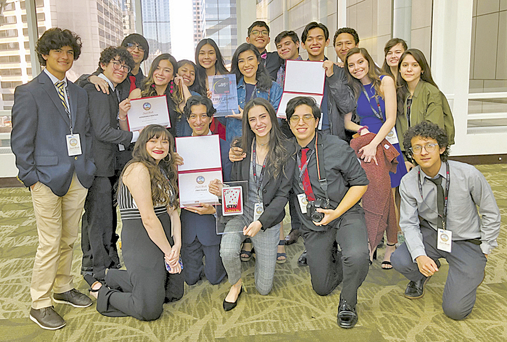 Estudiantes de producción de video de McAllen ISD ganan premios nacionales