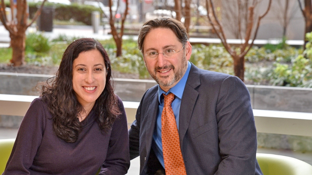 Primer trasplante de riñón de donante vivo VIH positivo