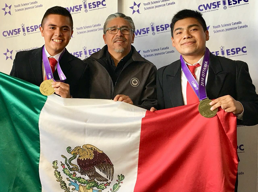 Proyecto de alumnos de la UAT en Abu Dabi de App móvil para débiles visuales