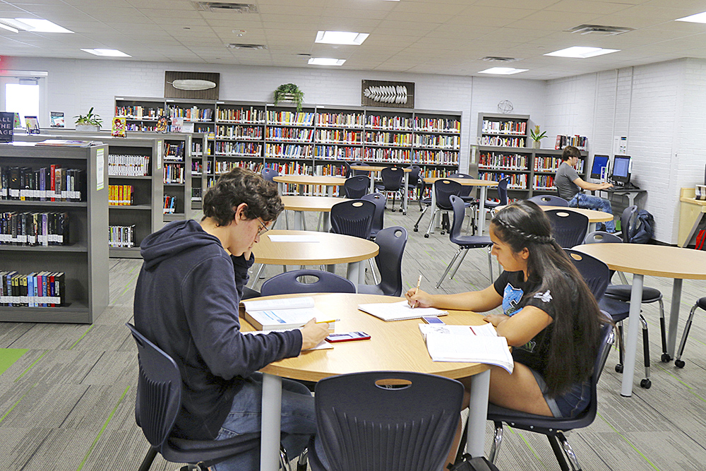 Más de 1,400 estudiantes de PSJA ISD inscritos en cursos universitarios de verano