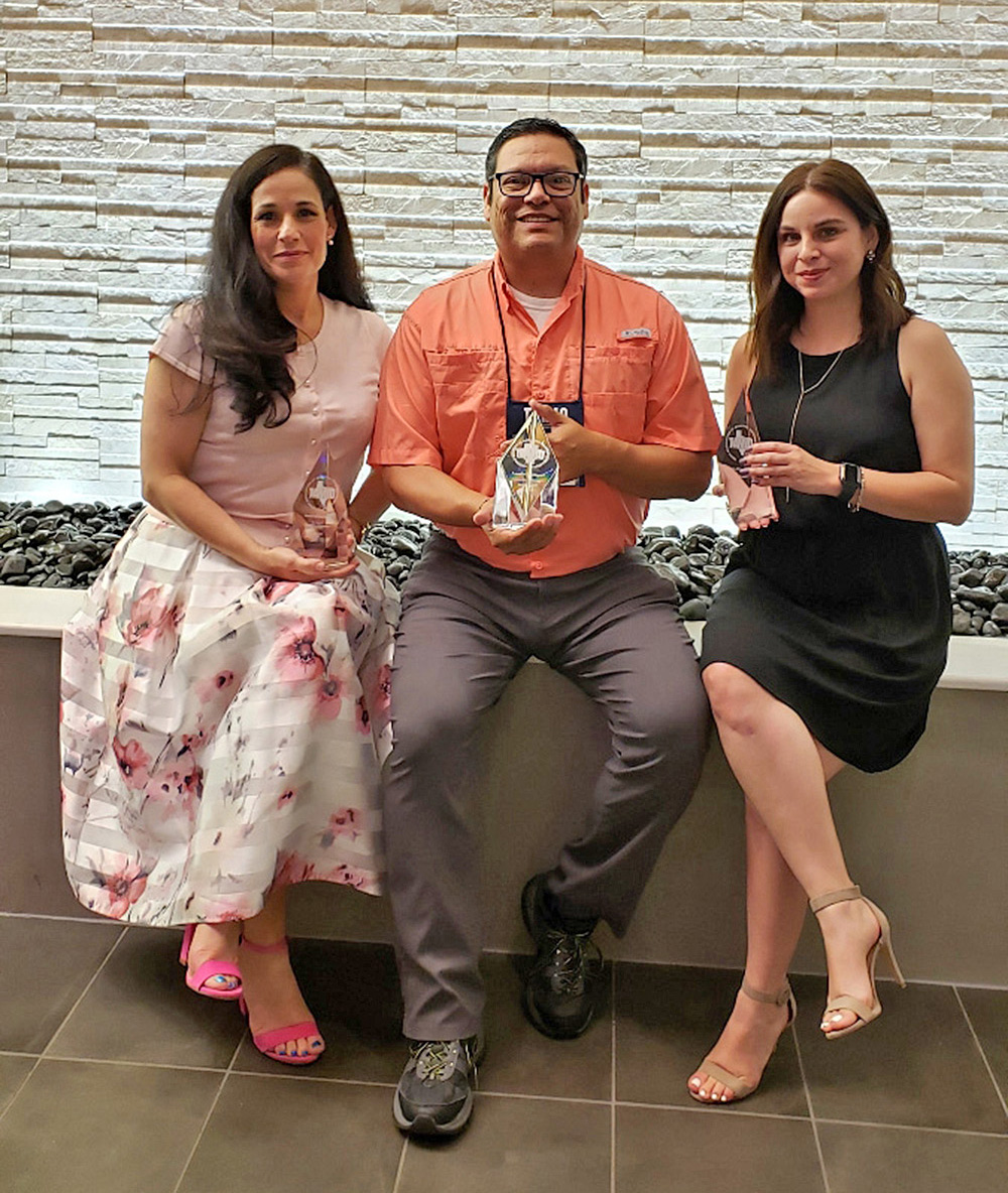 Oficina de Comunicaciones de McAllen galardonada con premios estatales