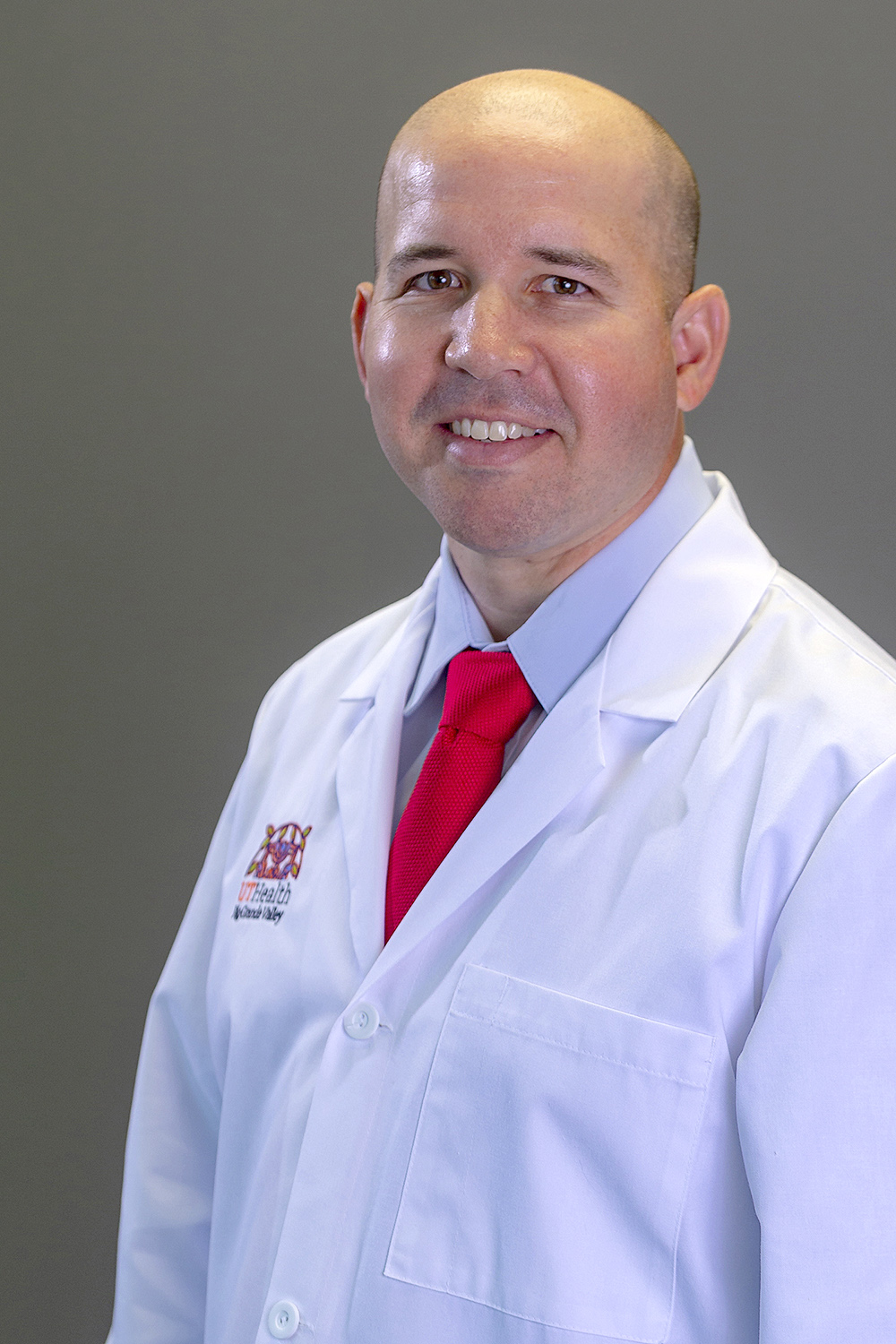 Especialista en urología ahora practicando en el Valle Medio