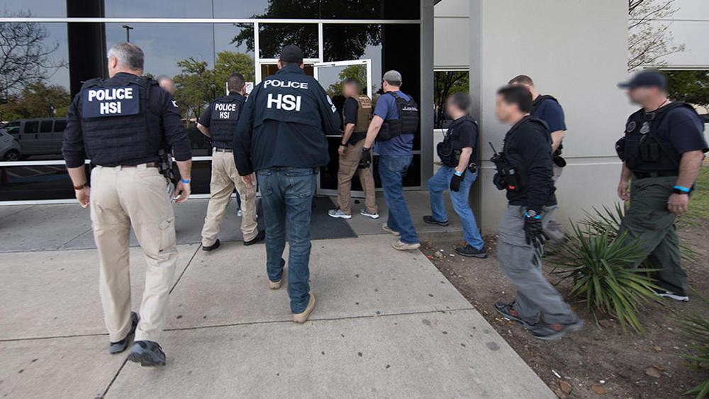 EU prepara nueva redada para deportar miles de inmigrantes: NYT