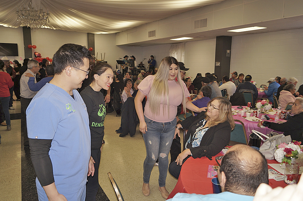 Celebran con Dental Park Día de San Valentín