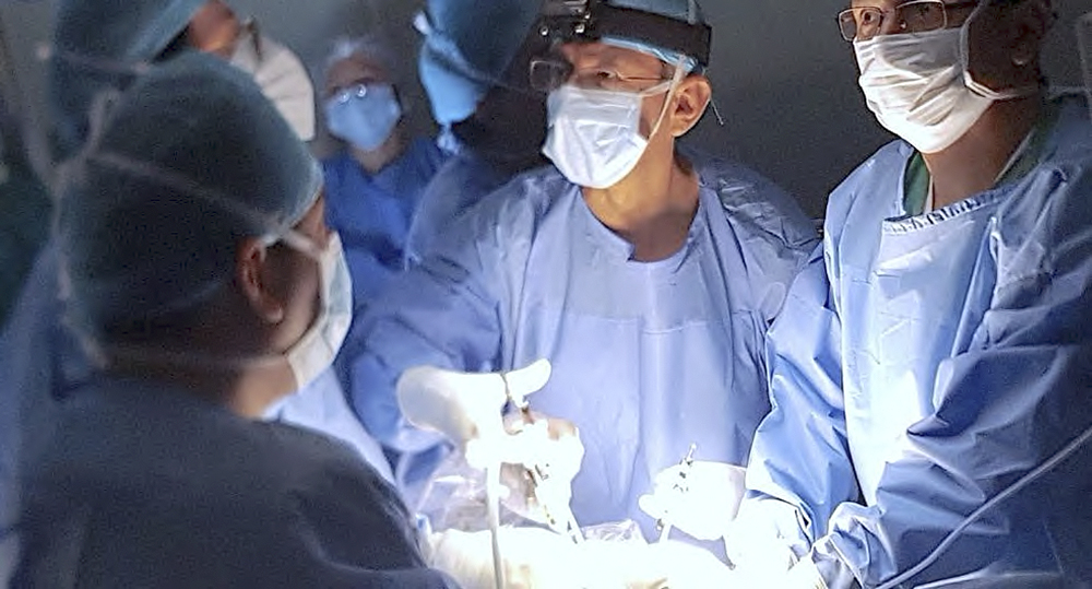 Ven avances en cirugía fetal para espina bífida