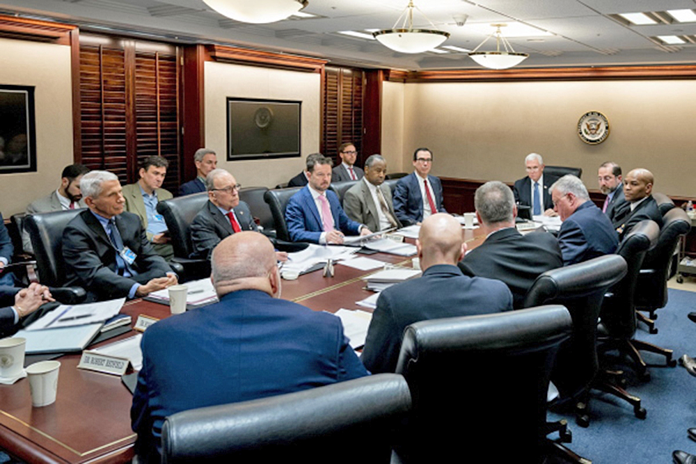 Estrategia de Pence contra coronavirus genera dudas