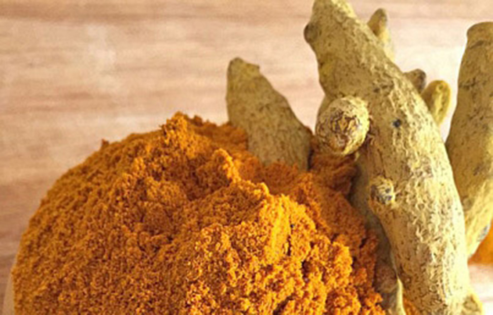 Cúrcuma podría complementar tratamientos anticancerígenos