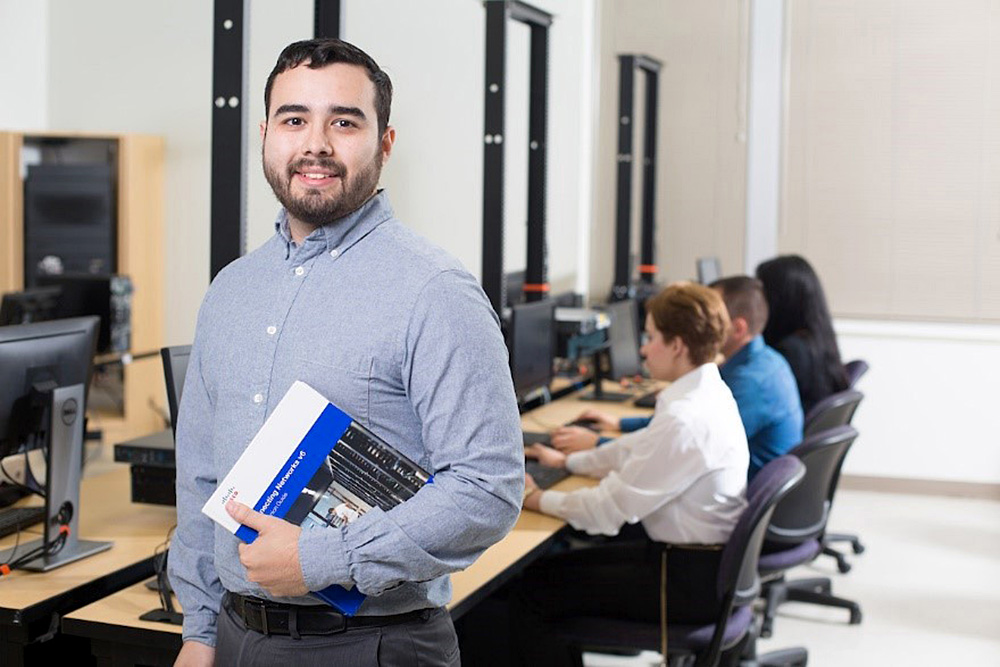Estudiantes de STC obtendrán certificado de Google IT