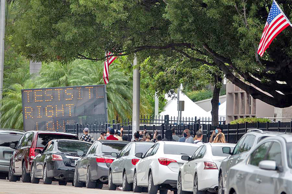 Texas y Florida, a punto de colapsar