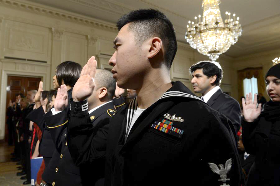 USCIS suspende despido temporal del 80 % de sus empleados