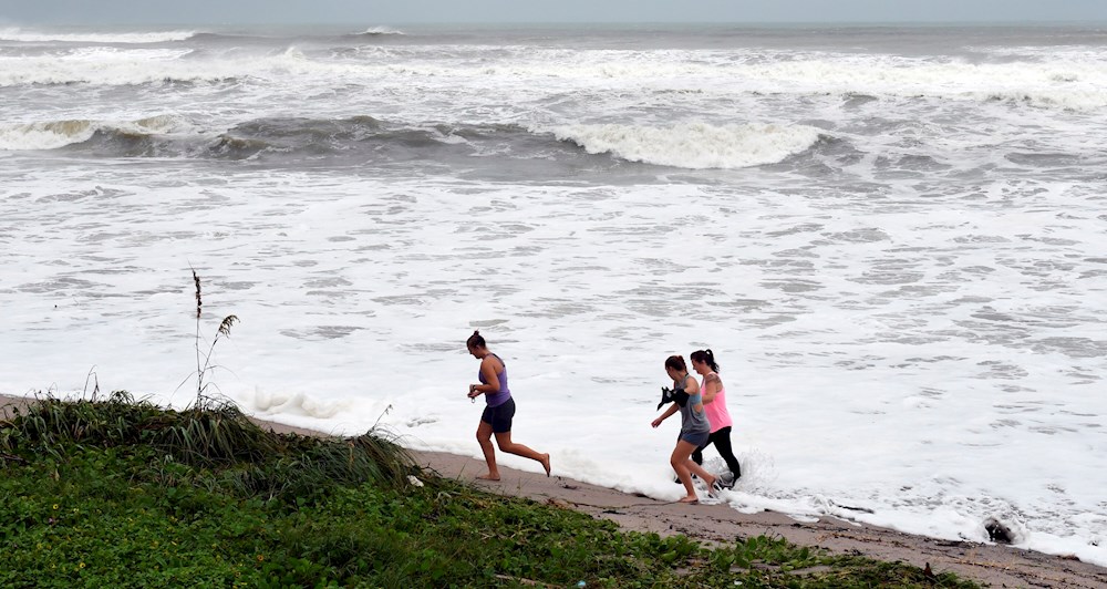 Nace la tormenta Kyle en el Atlántico mientras Josephine avanza en el Caribe