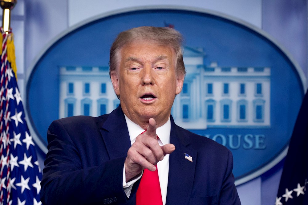 Trump amplia ayuda económica ante el bloqueo en el Congreso