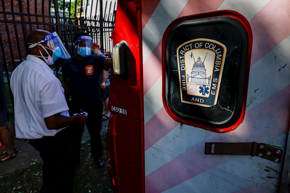 E. U. supera los 5 millones de casos de COVID-19, inmerso en debate económico