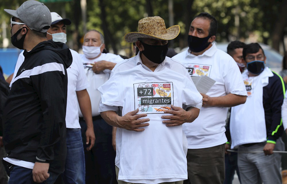 Recuerdan con antimonumento la masacre de 72 migrantes en Tamaulipas