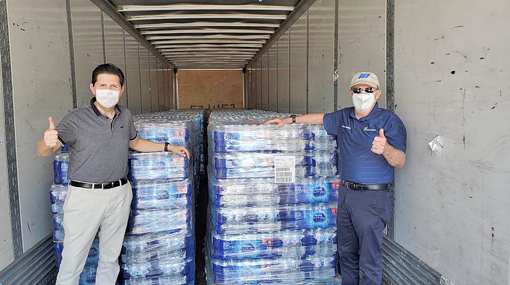 McAllen, envió miles de botellas de agua para residentes de Reynosa afectados por Hanna