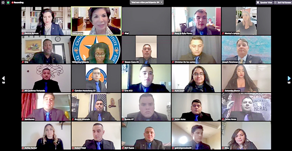 Gradúan 35 cadetes de la Academia de Policía de TSC en ceremonia virtual  