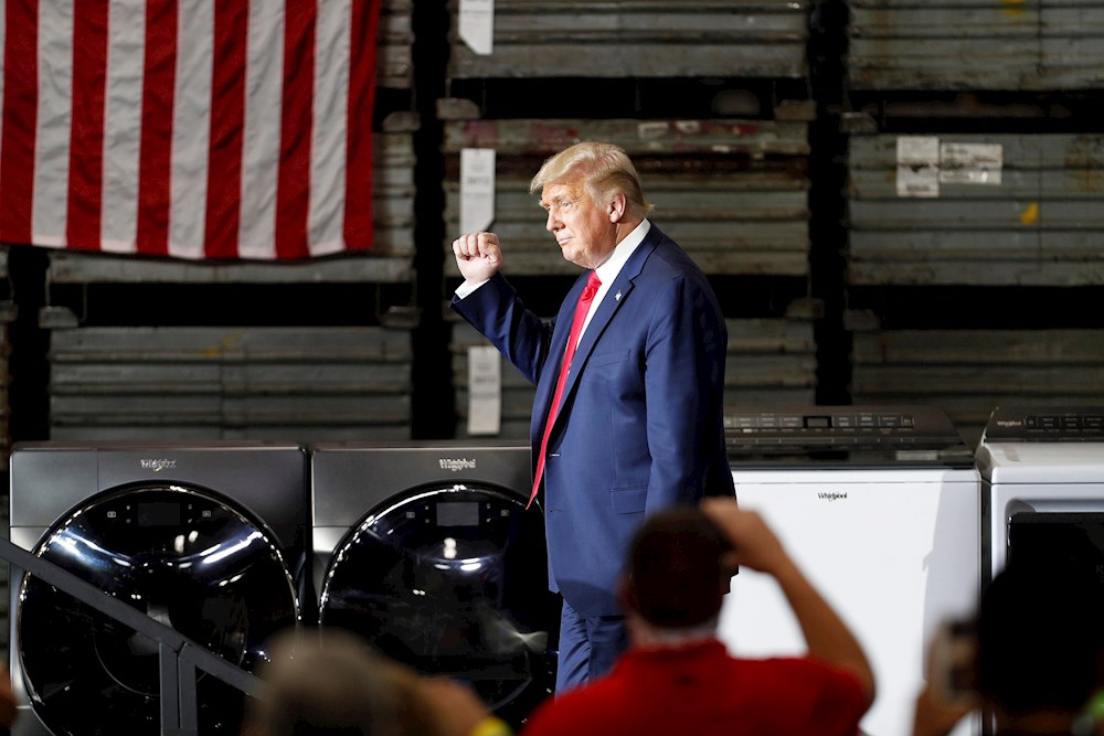 Facebook desmantela una campaña con origen en Rumanía favorable a Trump