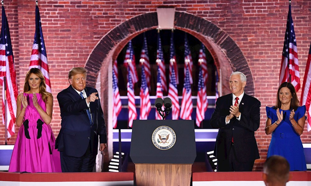 Los republicanos agitan el patriotismo de EE.UU. como la “nación de los milagros”