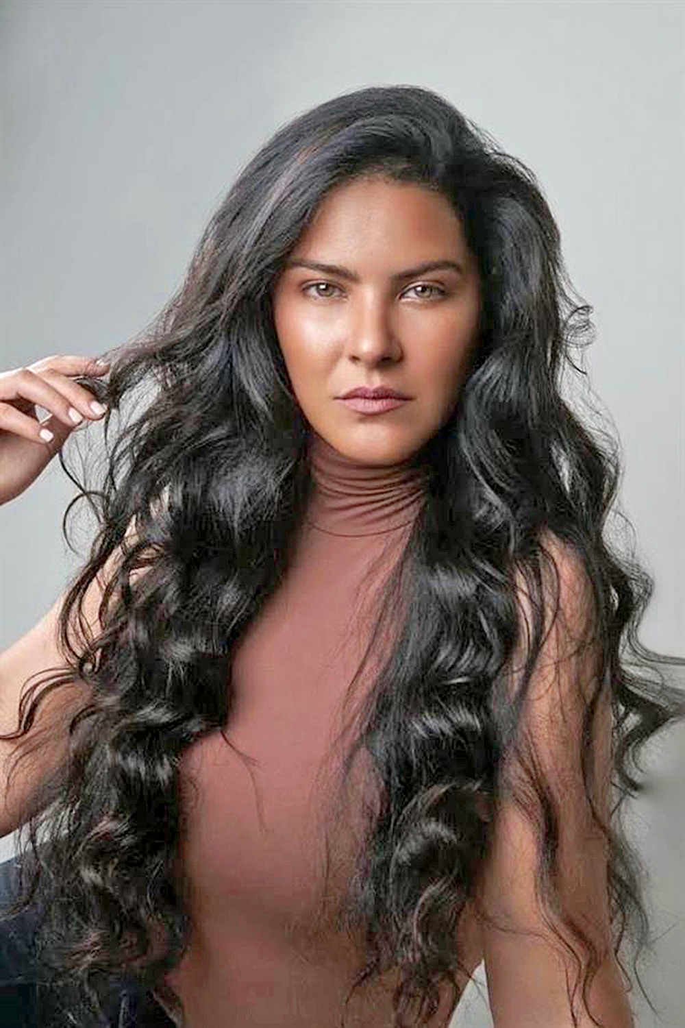 La mexicana Litzy da voz a la diversidad en la serie “Manual para Galanes”