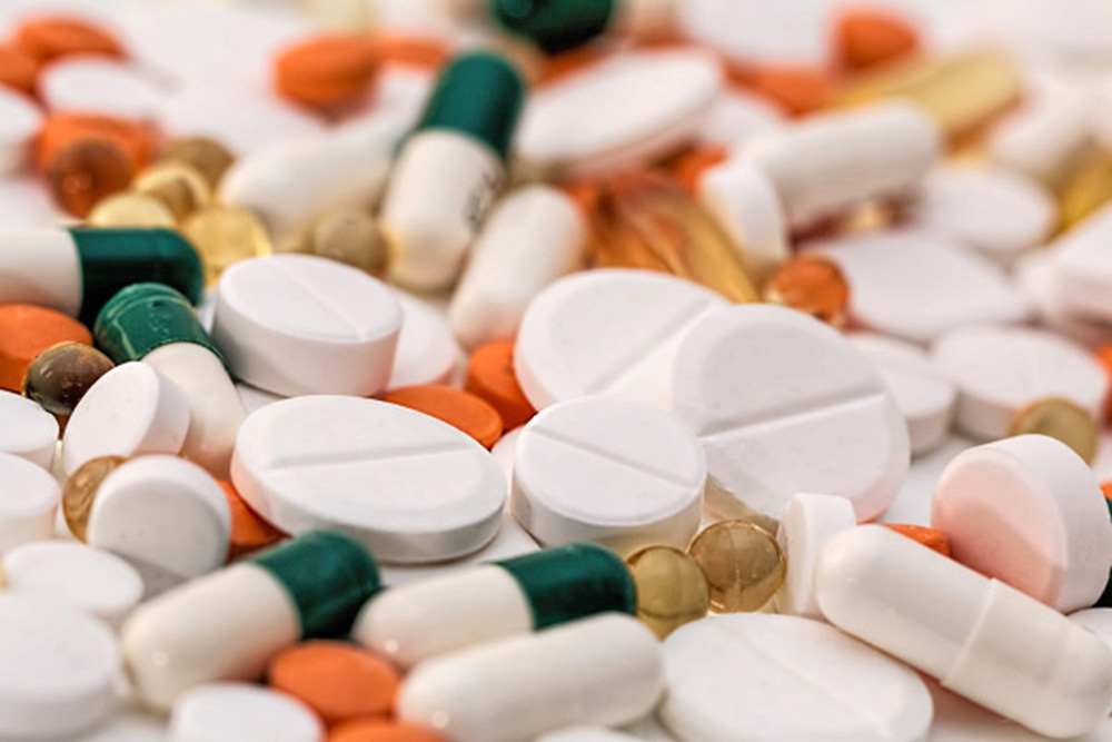 Científicos crean con IA fórmulas alternativas para posibles medicamentos de Covid-19